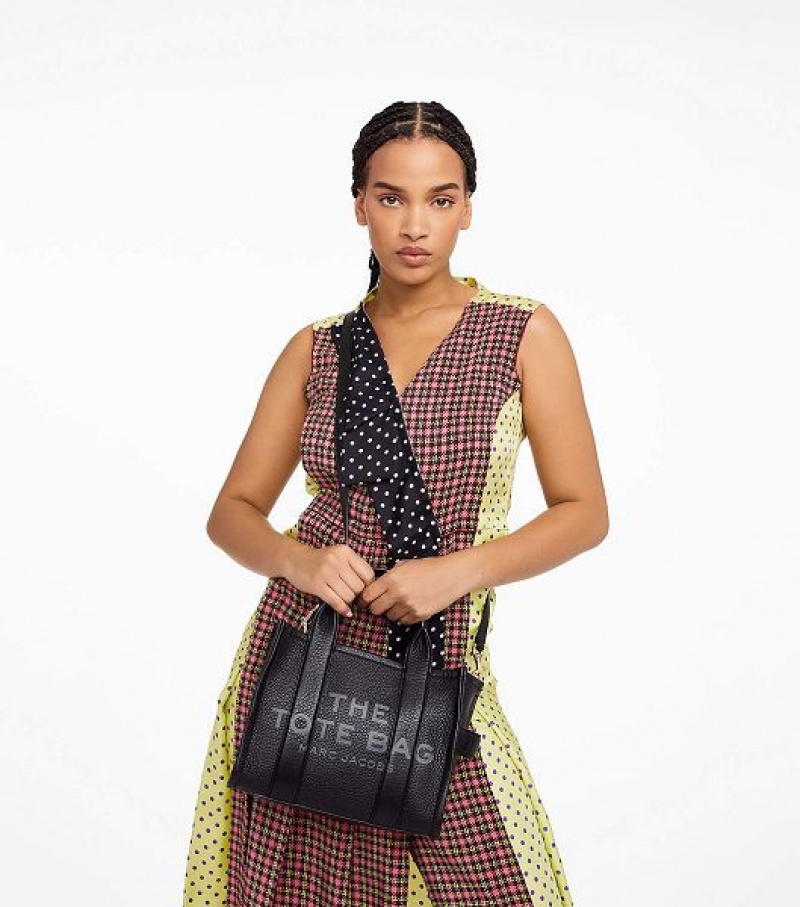 Black Women's Marc Jacobs The Leather Small Tote Bags | 78594RWUS