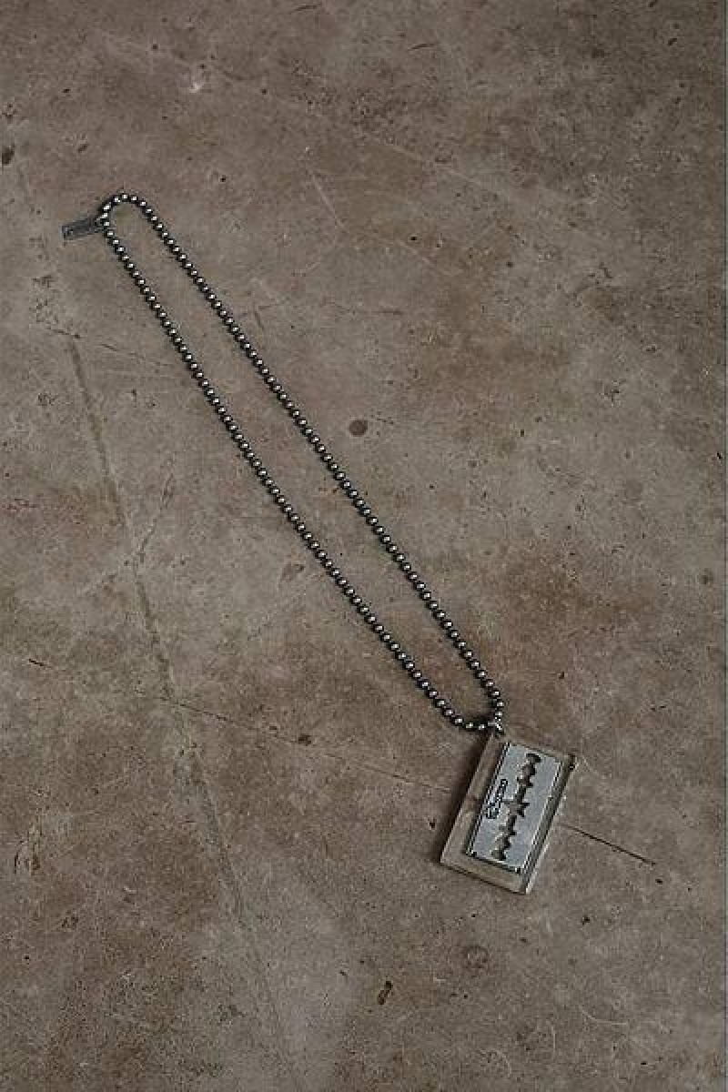 Silver Heaven Marc Jacobs Razor Blade Necklaces | 32891PHRE